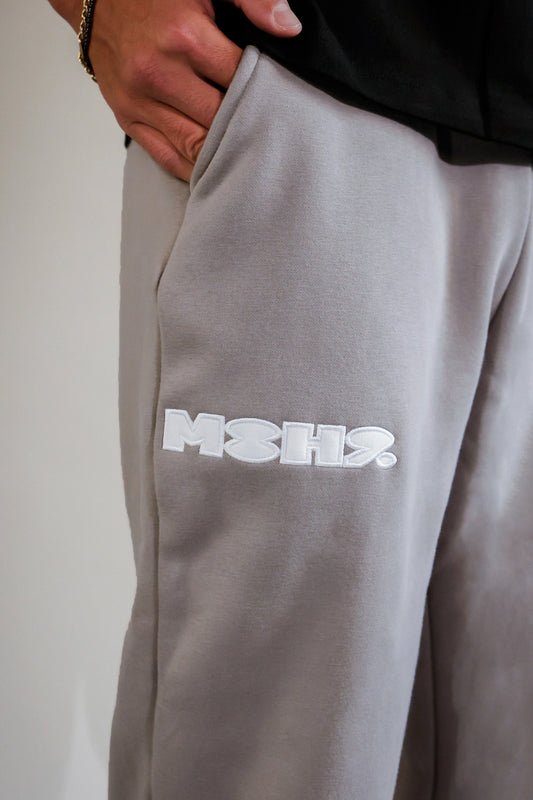 Core Pants Grey / White Logo